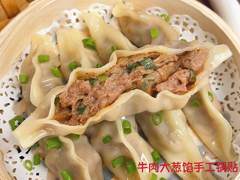 純手工鍋貼－牛肉大蔥餡2-800.jpg